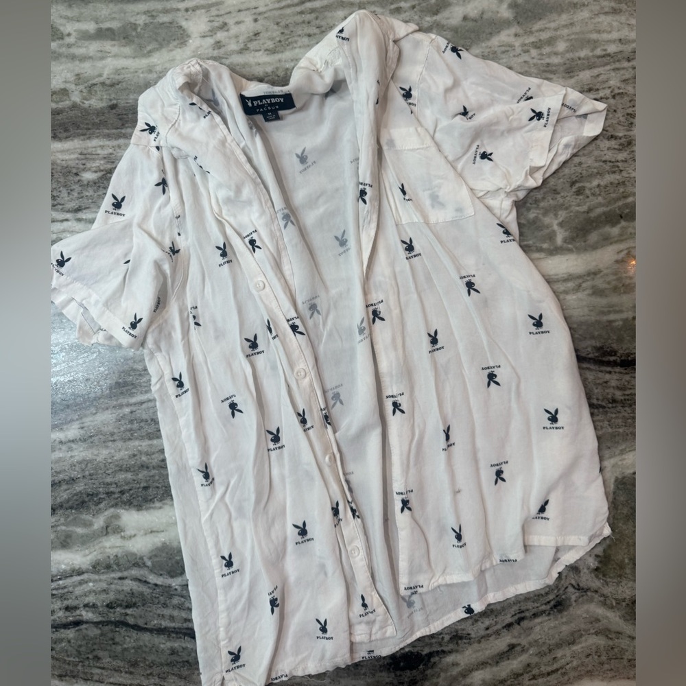 Playboy Men's Button Up Logo Tee white and black